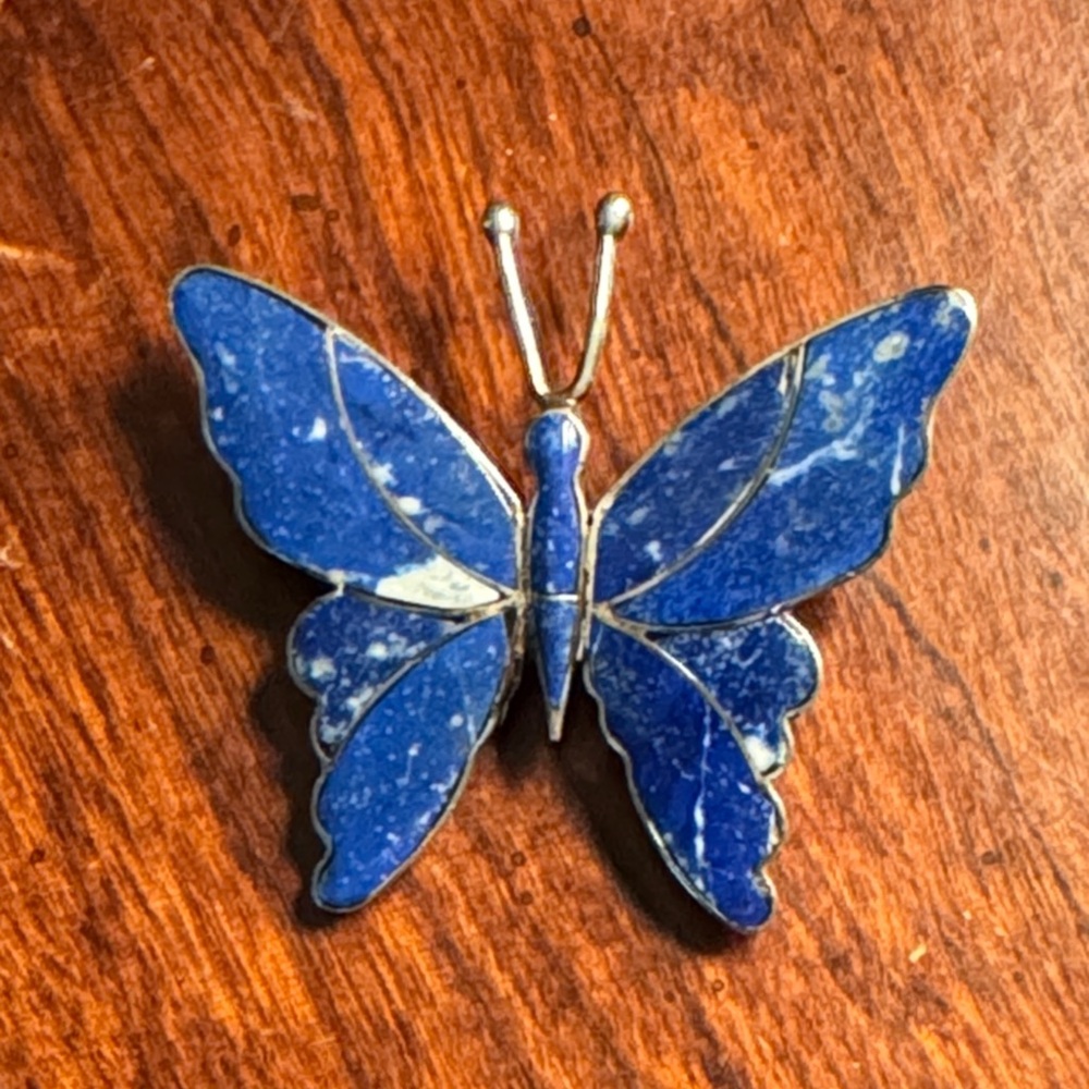 Sodalite and silver (marked 950, so > in silver than 925) butterfly brooch. Vtg